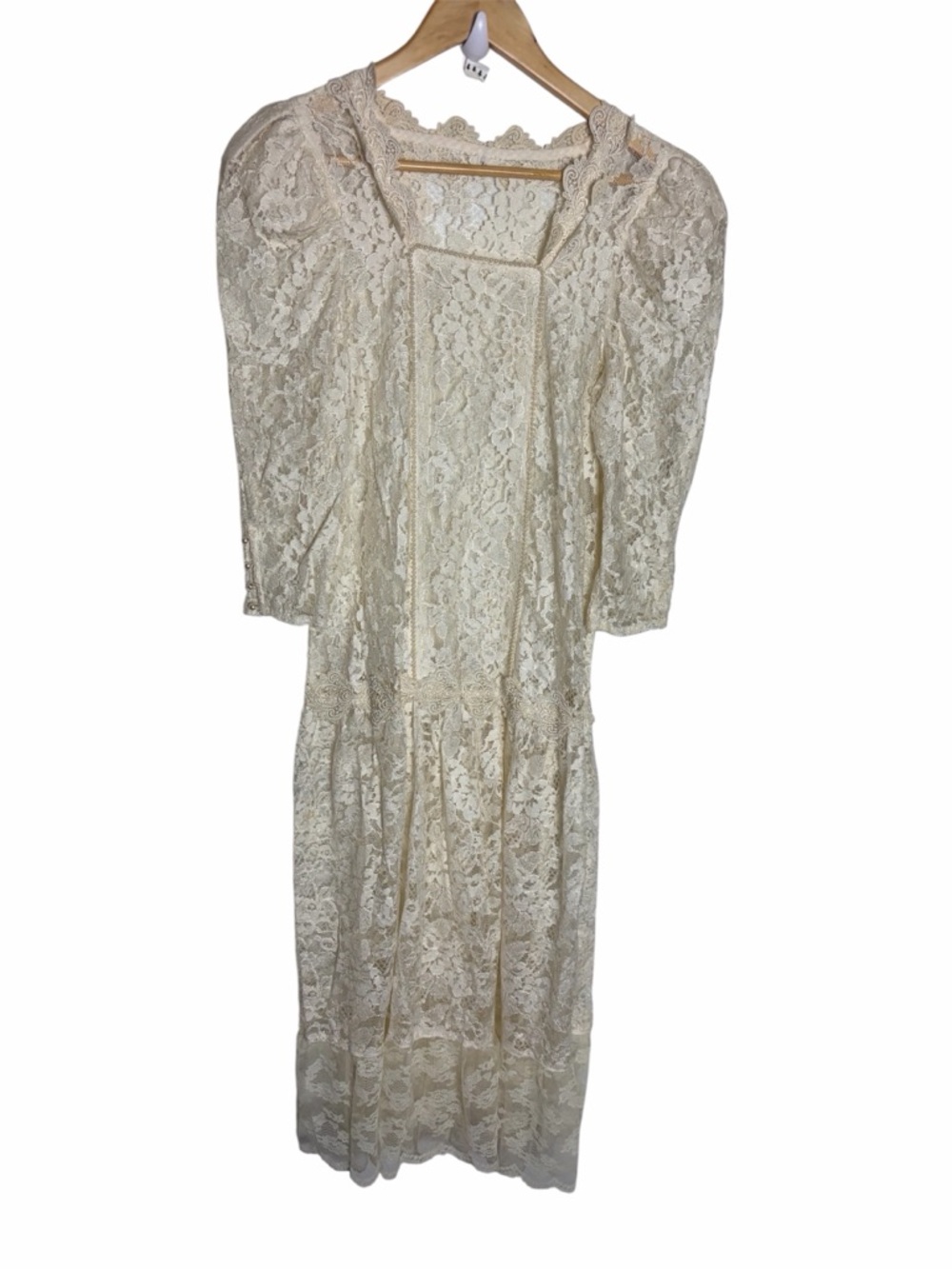 Vintage 20’s style cream floral lace sheer faux pearl square neck dress size 7/8